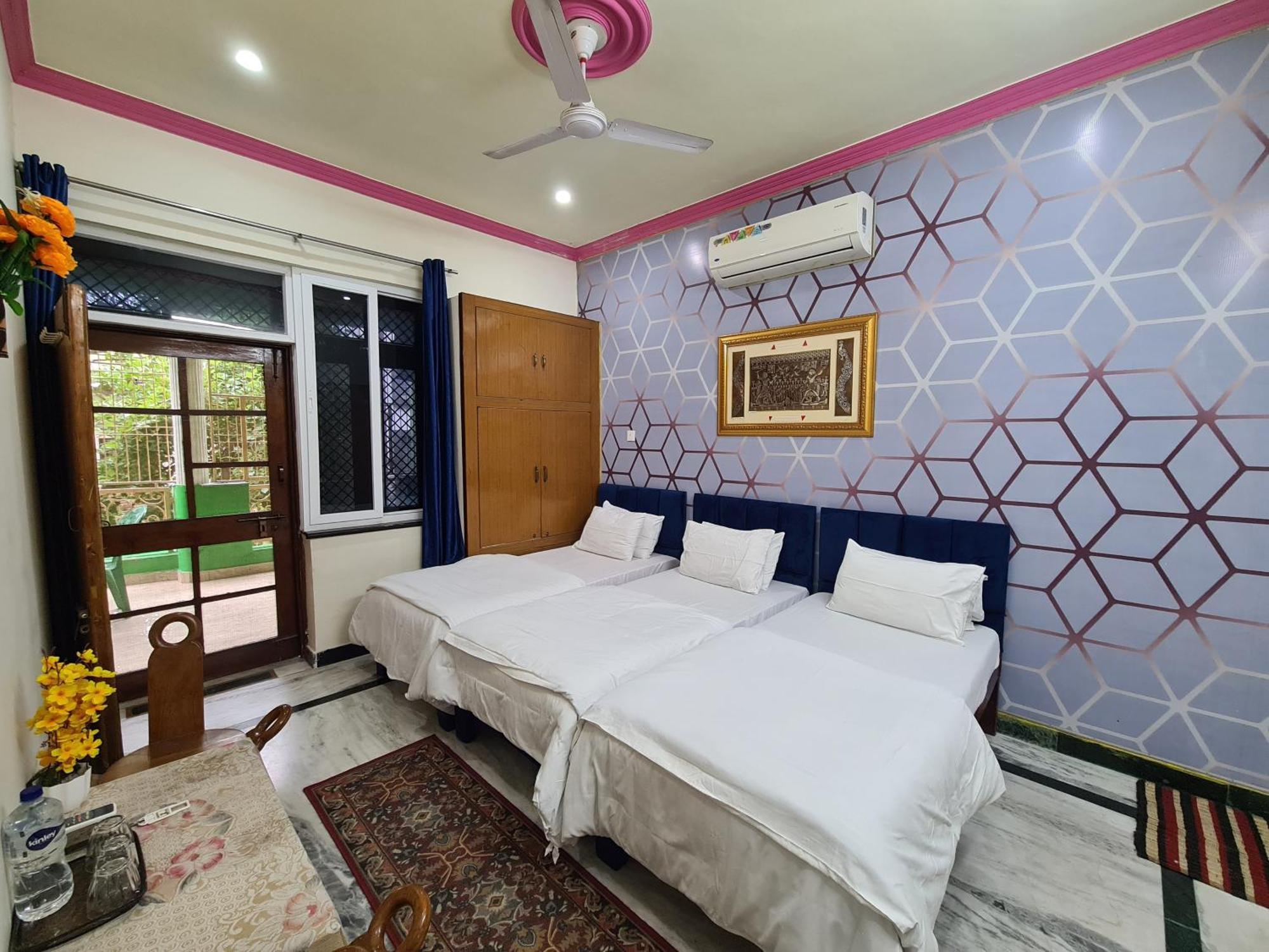 Anukampa Paying Guest House Agra  Exterior photo